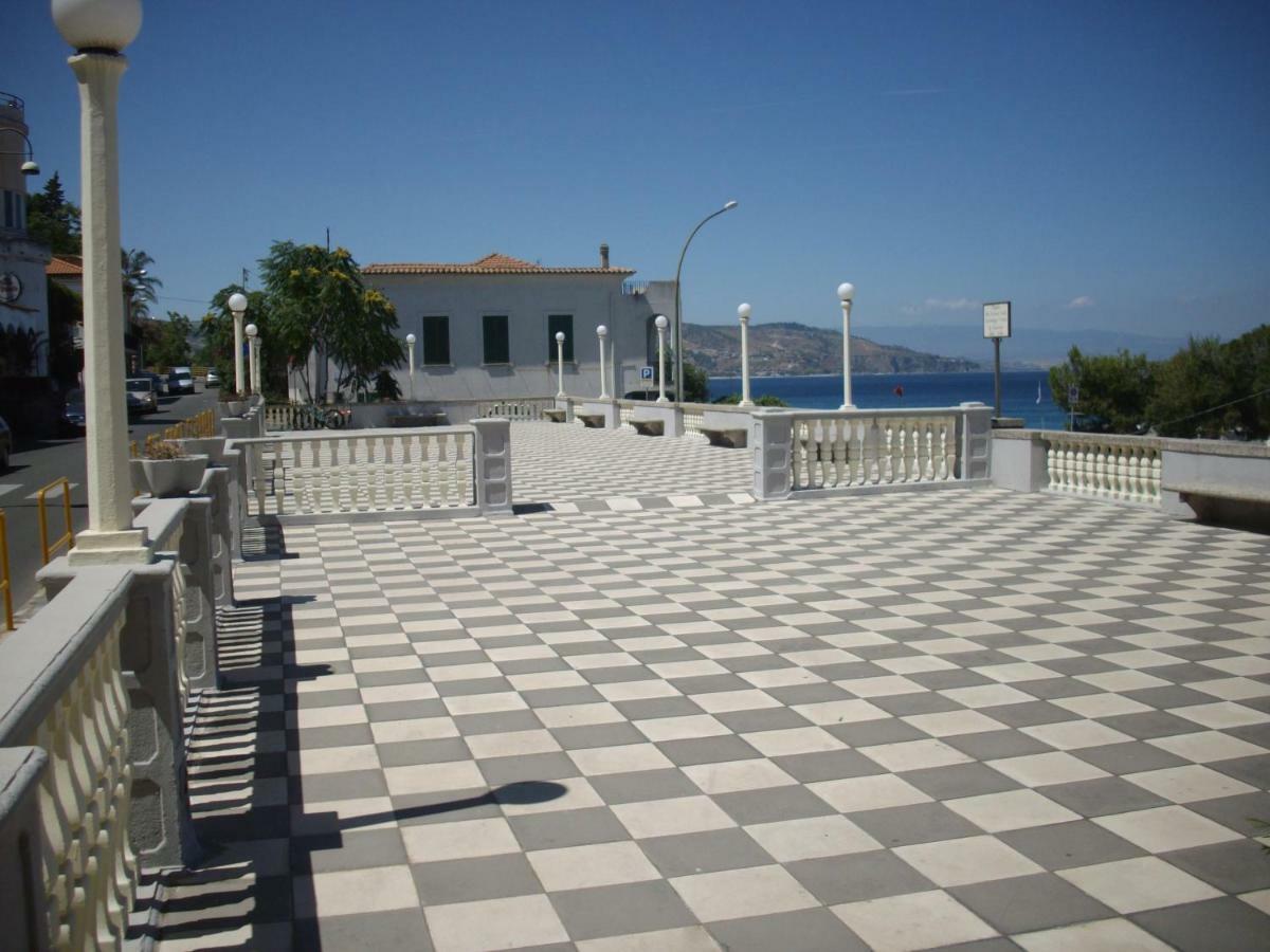 Hotel San Vincenzo Soverato Marina Eksteriør bilde