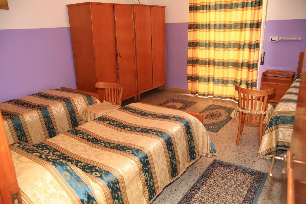 Hotel San Vincenzo Soverato Marina Eksteriør bilde
