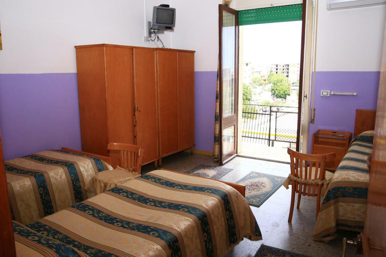Hotel San Vincenzo Soverato Marina Eksteriør bilde